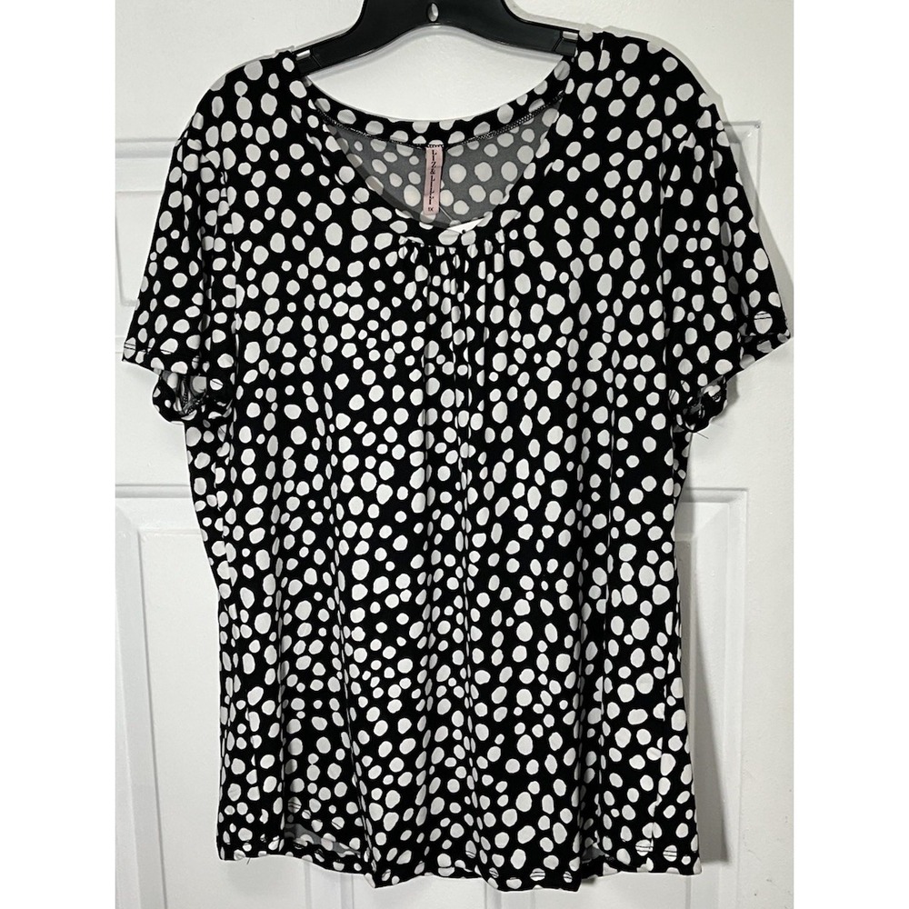 LIZ & LILLI Black/White Polka Dot Short Sleeve Stretchy Soft Blouse Plus Size 1X